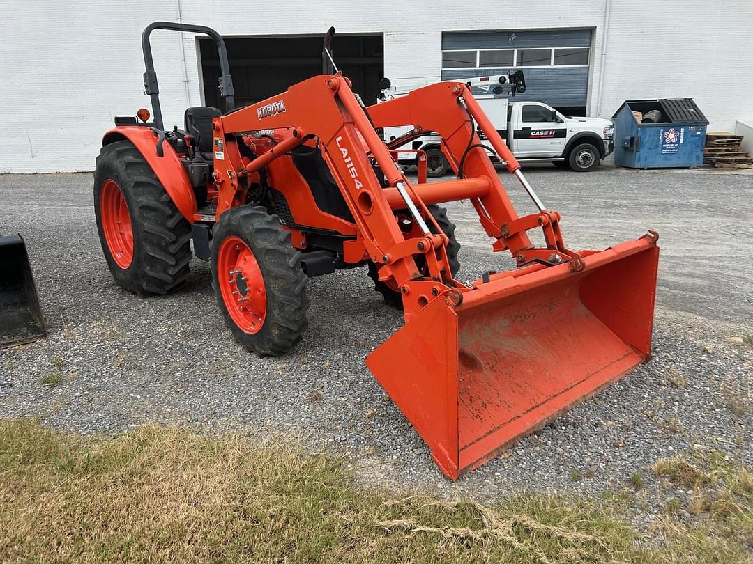 Image of Kubota M7060 Primary image