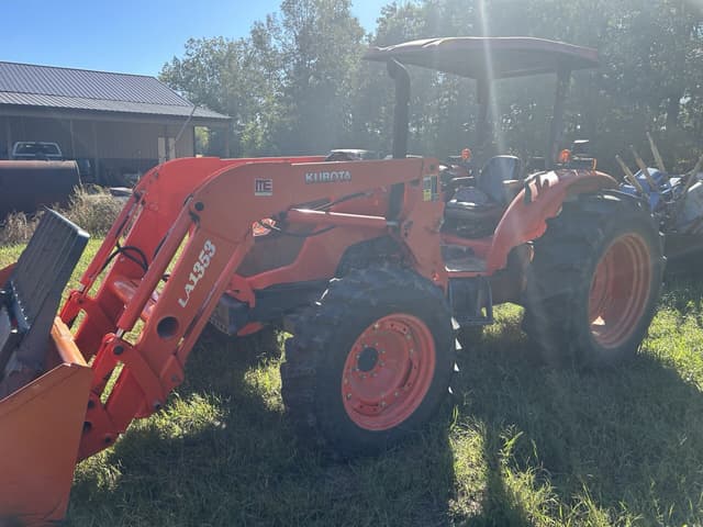 Image of Kubota M8560 equipment image 4