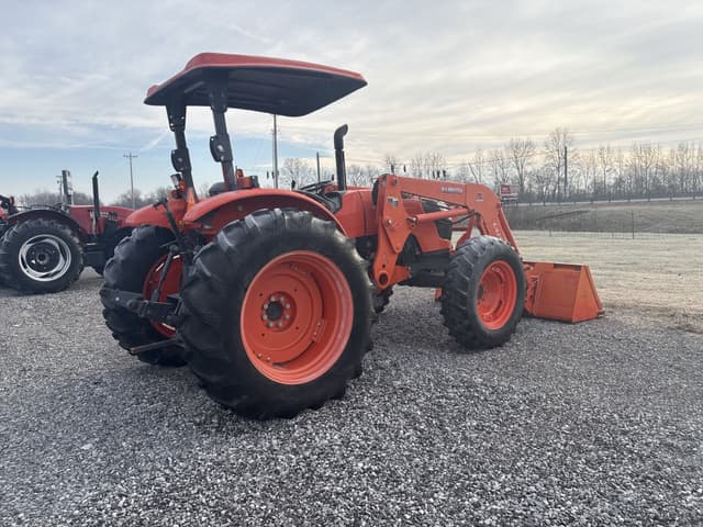 Image of Kubota M8560 equipment image 2