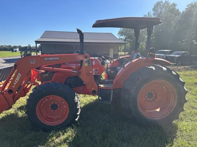 Image of Kubota M8560 equipment image 3