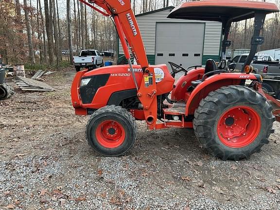 Image of Kubota MX5200 equipment image 3