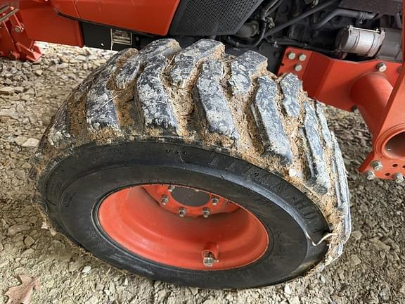 Image of Kubota MX5800 equipment image 4