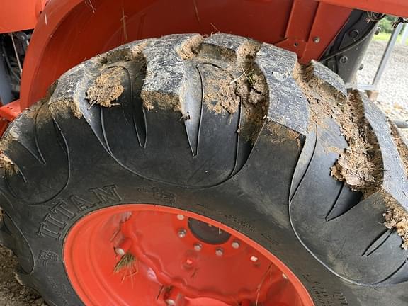 Image of Kubota MX5800 equipment image 3