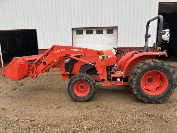 Image of Kubota MX5800 equipment image 4