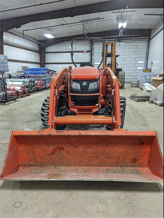 Image of Kubota MX5800 equipment image 3