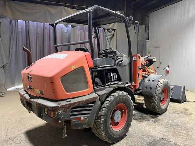 Image of Kubota R530 equipment image 4