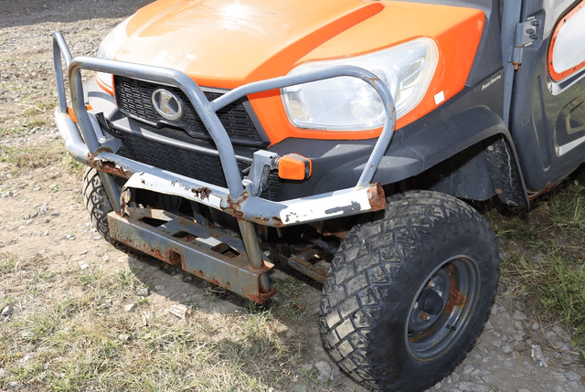 Image of Kubota RTV-X1100C equipment image 2