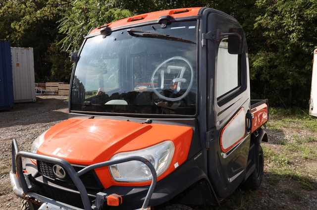 Image of Kubota RTV-X1100C equipment image 3