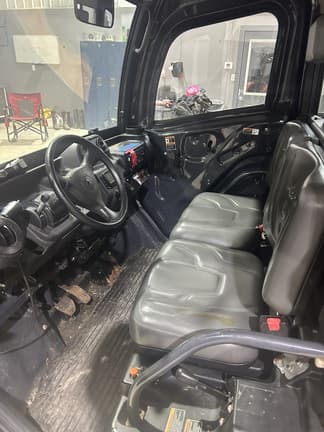 Image of Kubota RTV-X1100C equipment image 4