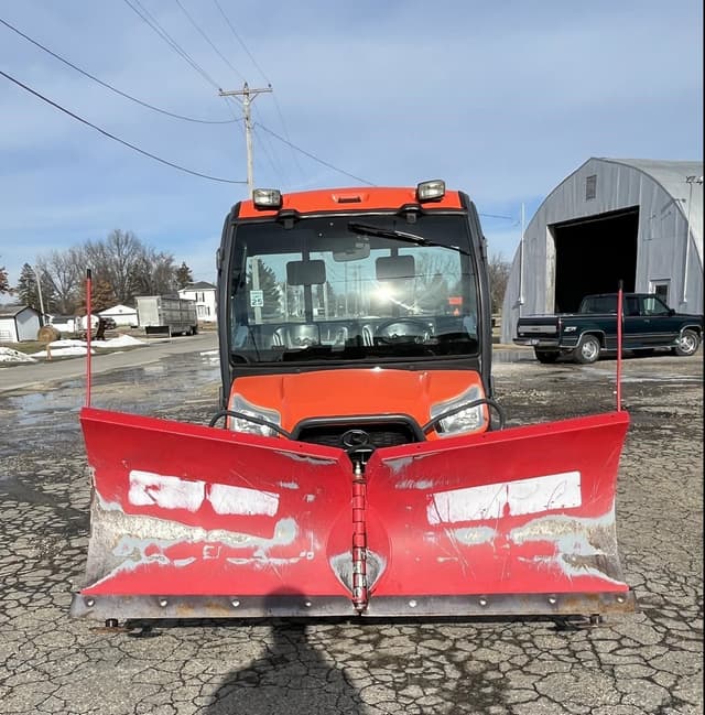 Image of Kubota RTV-X1100C equipment image 2