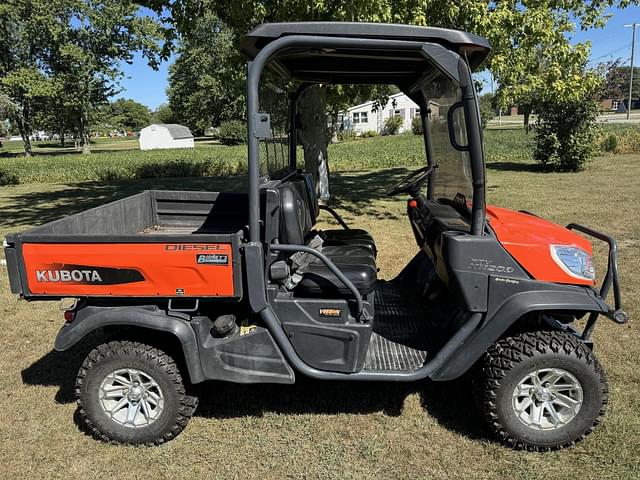 Image of Kubota RTV X1120D equipment image 3