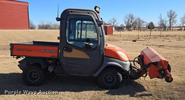 Image of Kubota RTV-1100 equipment image 3