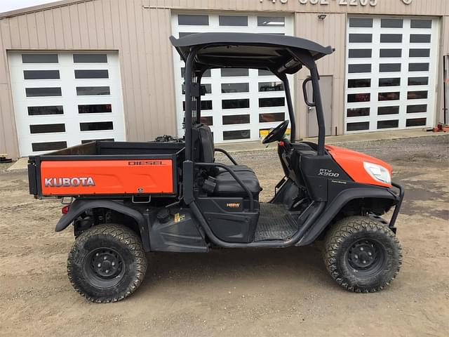 Image of Kubota RTV900 equipment image 2