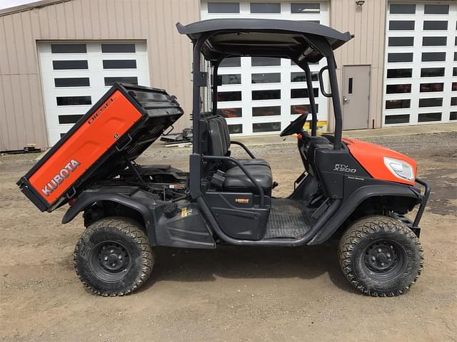 Image of Kubota RTV900 equipment image 3