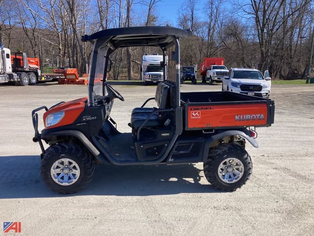 Image of Kubota RTV-X900 equipment image 2