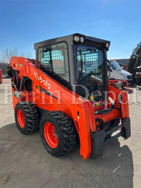 Image of Kubota SSV75 equipment image 4