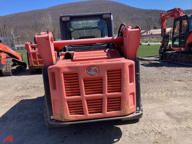 Image of Kubota SVL75-2 equipment image 3