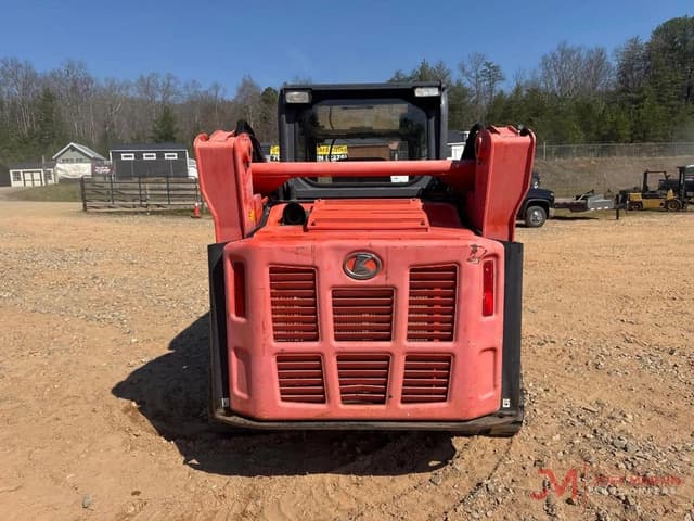 Image of Kubota SVL75-2 equipment image 4