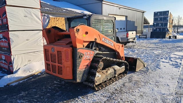 Image of Kubota SVL75-2 equipment image 3