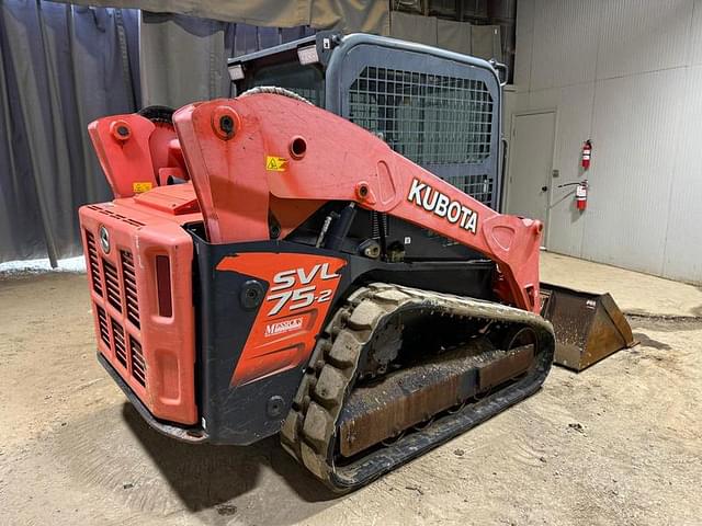 Image of Kubota SVL75-2 equipment image 4