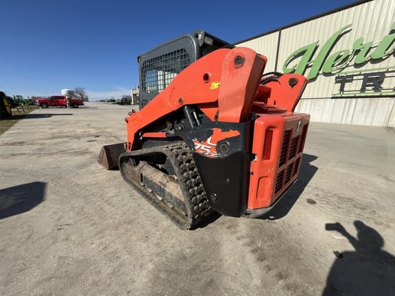 Image of Kubota SVL75 equipment image 2