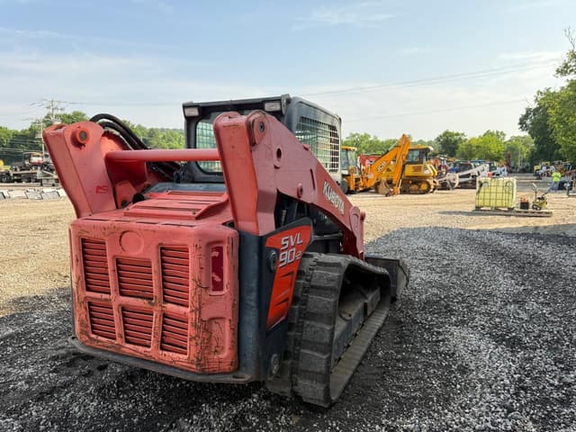 Image of Kubota SVL90-2 equipment image 3