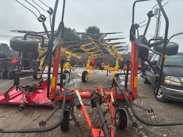 2015 Kubota TE4052T Equipment Image0