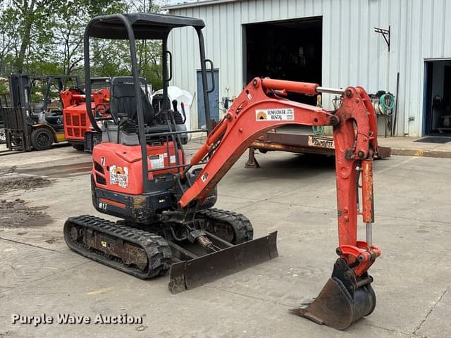 Image of Kubota U17 equipment image 2