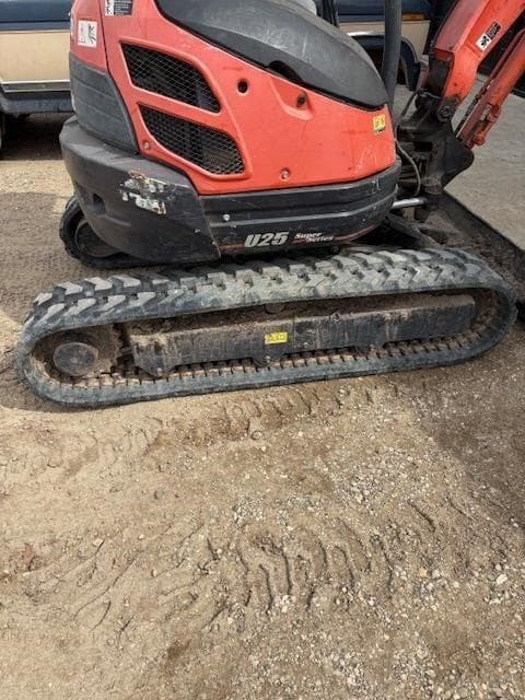 Image of Kubota U25 equipment image 4