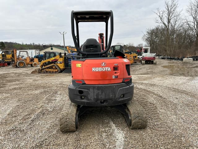 Image of Kubota U35-4 equipment image 2