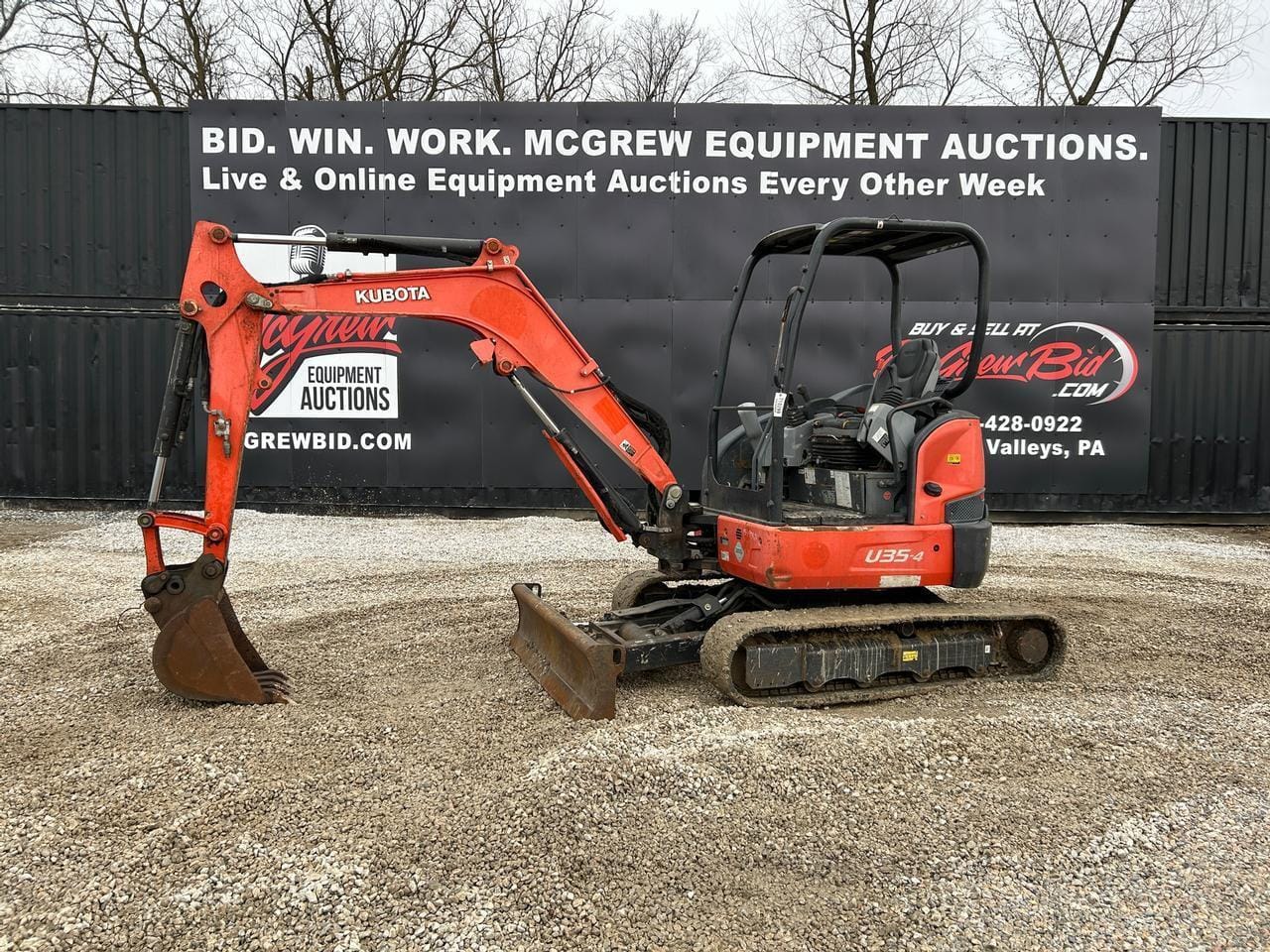 2015 Kubota U35-4 Equipment Image0