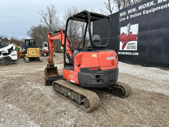 Image of Kubota U35-4 equipment image 1