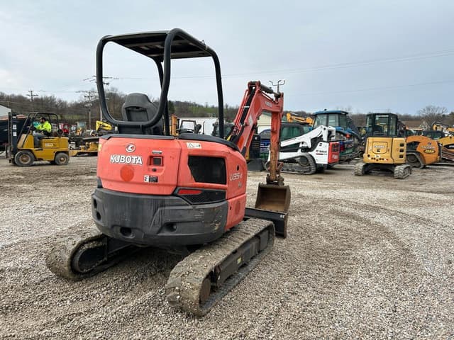 Image of Kubota U35-4 equipment image 3