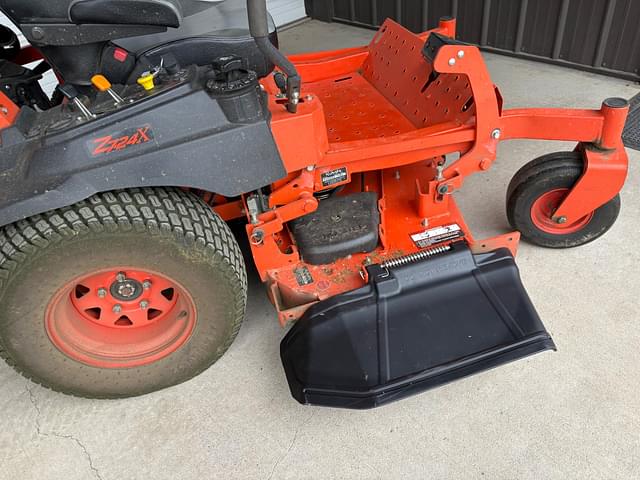 Image of Kubota Z724X equipment image 1