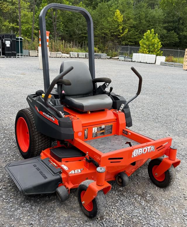 Image of Kubota Z122E equipment image 3