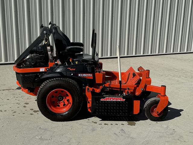 Image of Kubota Z724 equipment image 1