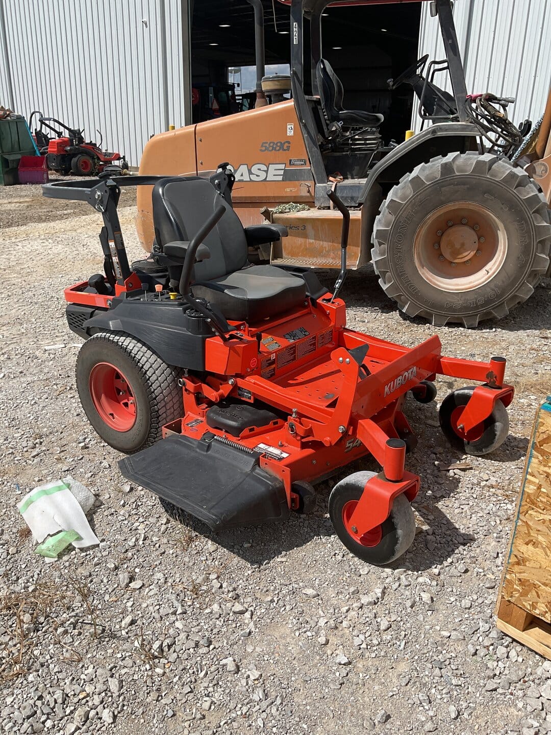 2015 Kubota Z724XKW Equipment Image0