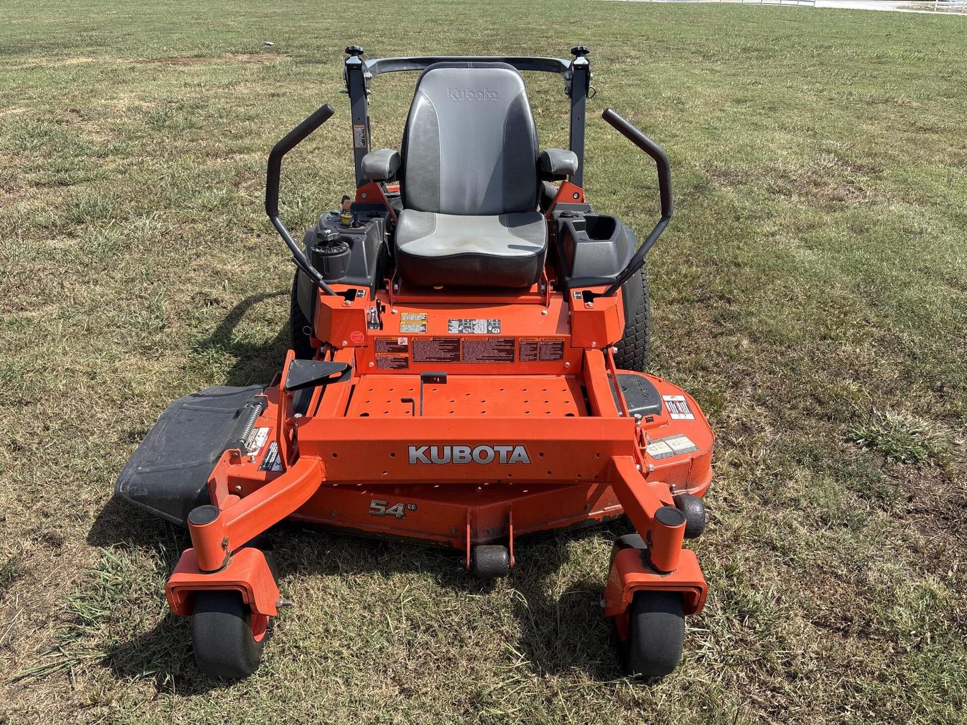 2015 Kubota Z724XKW Equipment Image0