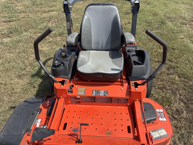 Image of Kubota Z724XKW equipment image 4