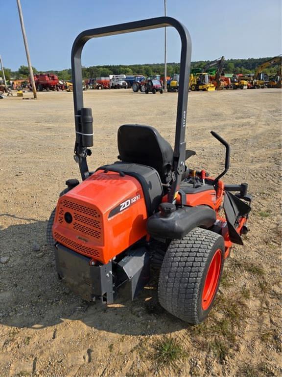 Image of Kubota ZD1211 equipment image 4