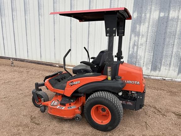 Image of Kubota ZD323 equipment image 2