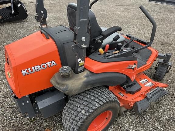 Image of Kubota ZD326 equipment image 2