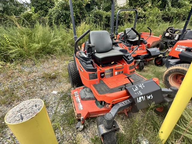 Image of Kubota ZD326 equipment image 2