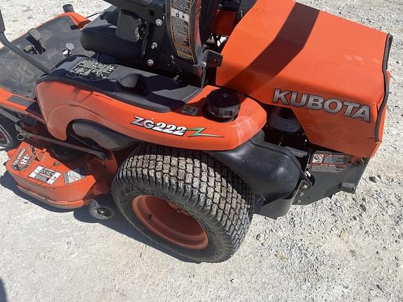 Image of Kubota ZG222 equipment image 2