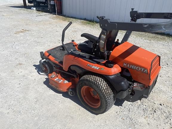 Image of Kubota ZG222 equipment image 4