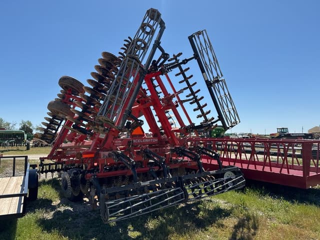 Image of Kuhn Krause Excelerator 8000 equipment image 4