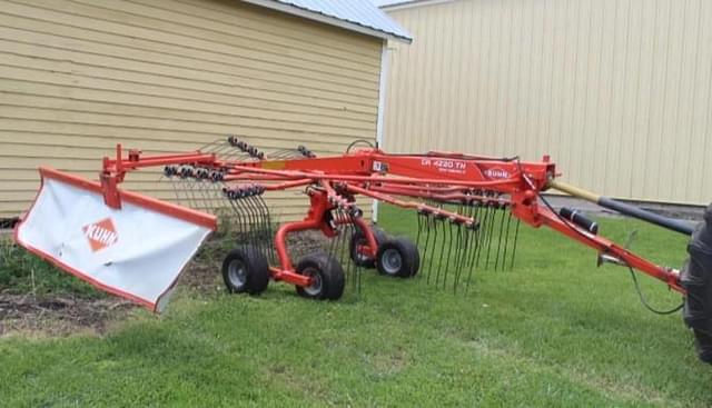 Image of Kuhn GA4220TH equipment image 3