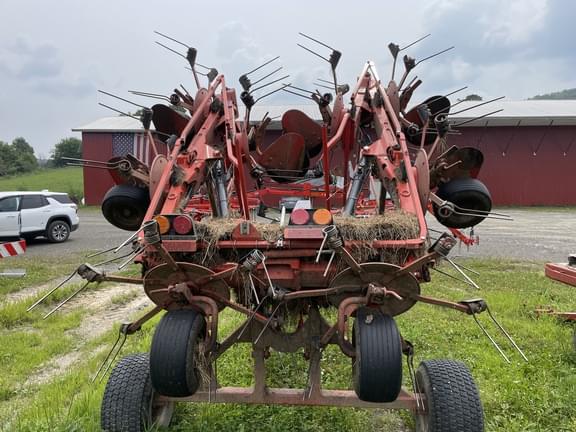 Image of Kuhn GF8712T equipment image 3