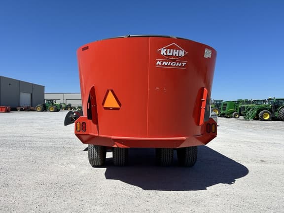 Image of Kuhn Knight VT180 equipment image 3