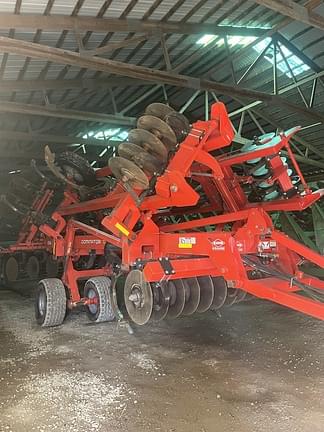 Image of Kuhn Krause Dominator 4855 equipment image 1